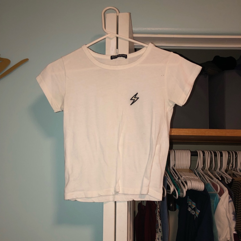 brandy melville ⚡️t-shirt